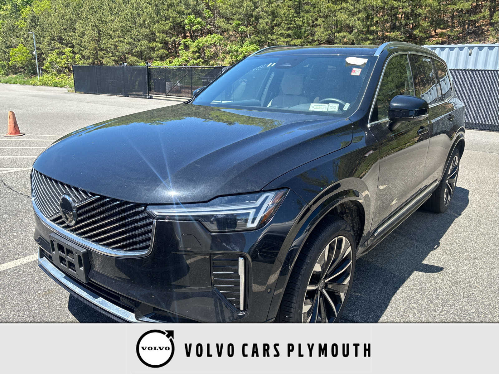 2025 Volvo XC90 B5 Plus Bright 4WD's photo