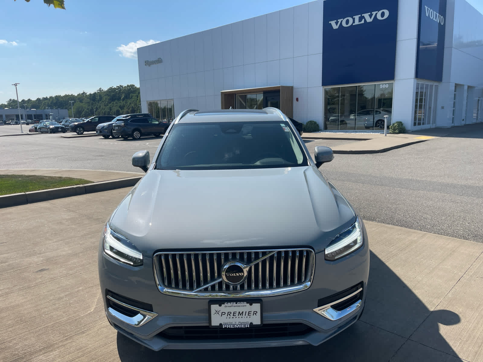 2024 Volvo XC90 Core photo 3