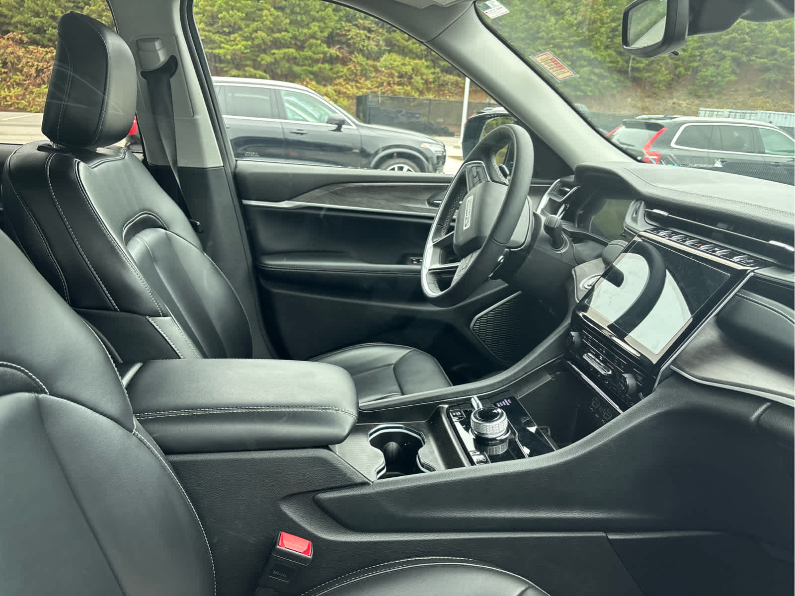 2024 Jeep Cherokee Limited 4xe photo 3