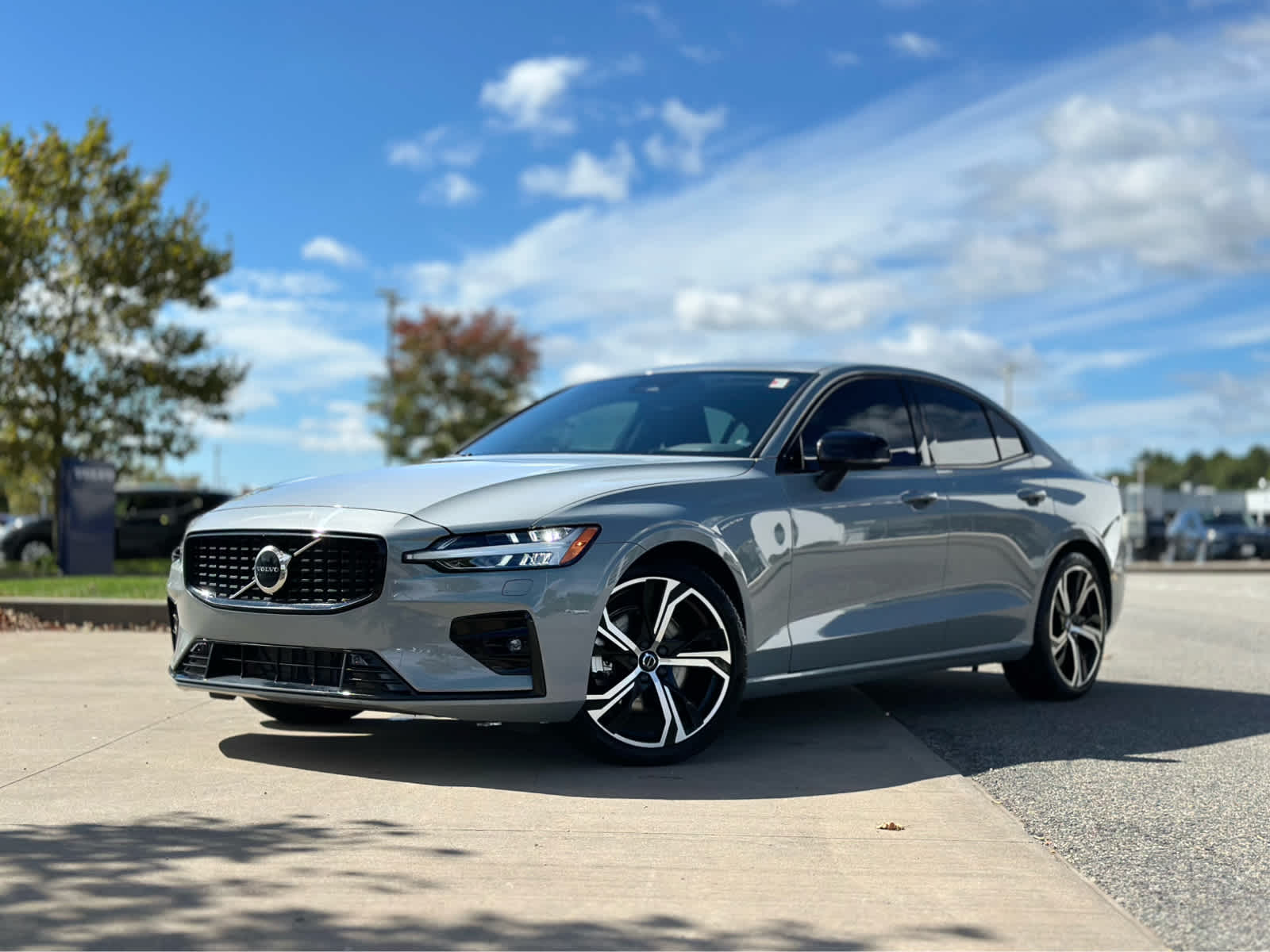 2024 Volvo S60 B5 Core photo 3