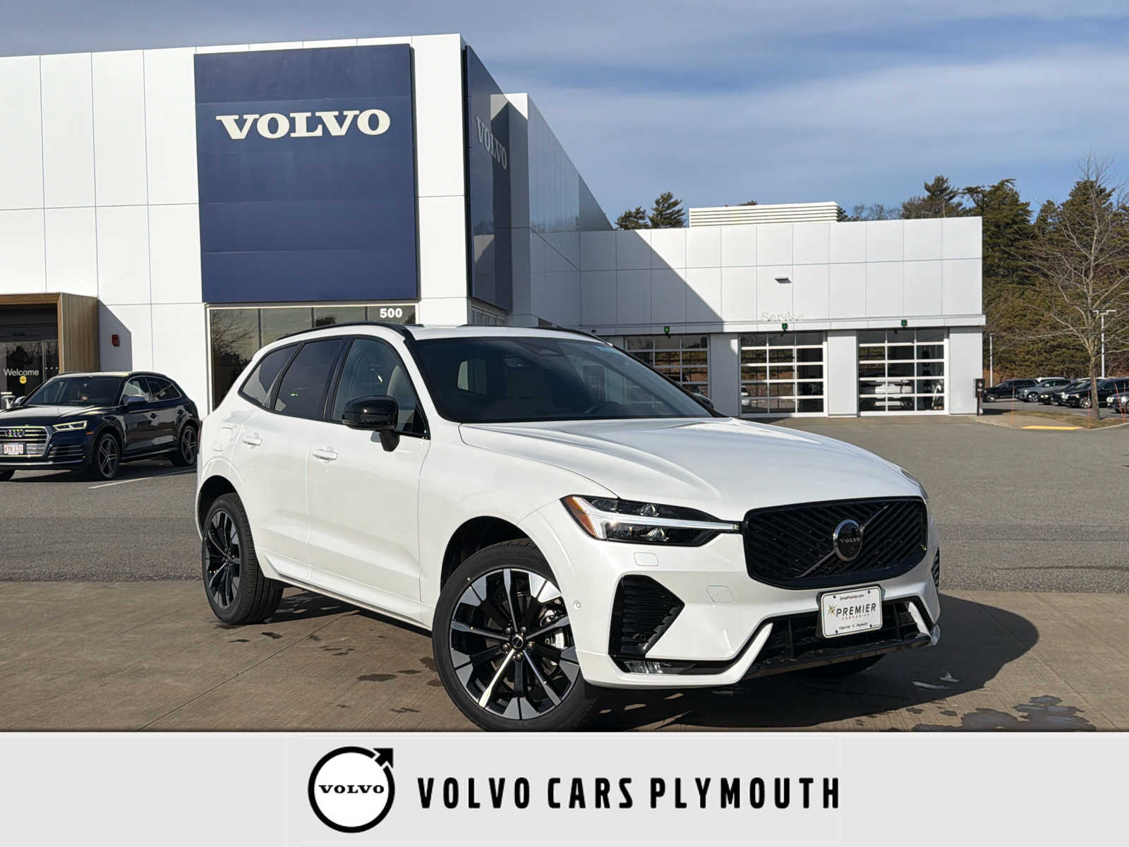 2026 Volvo XC60 Plus's photo