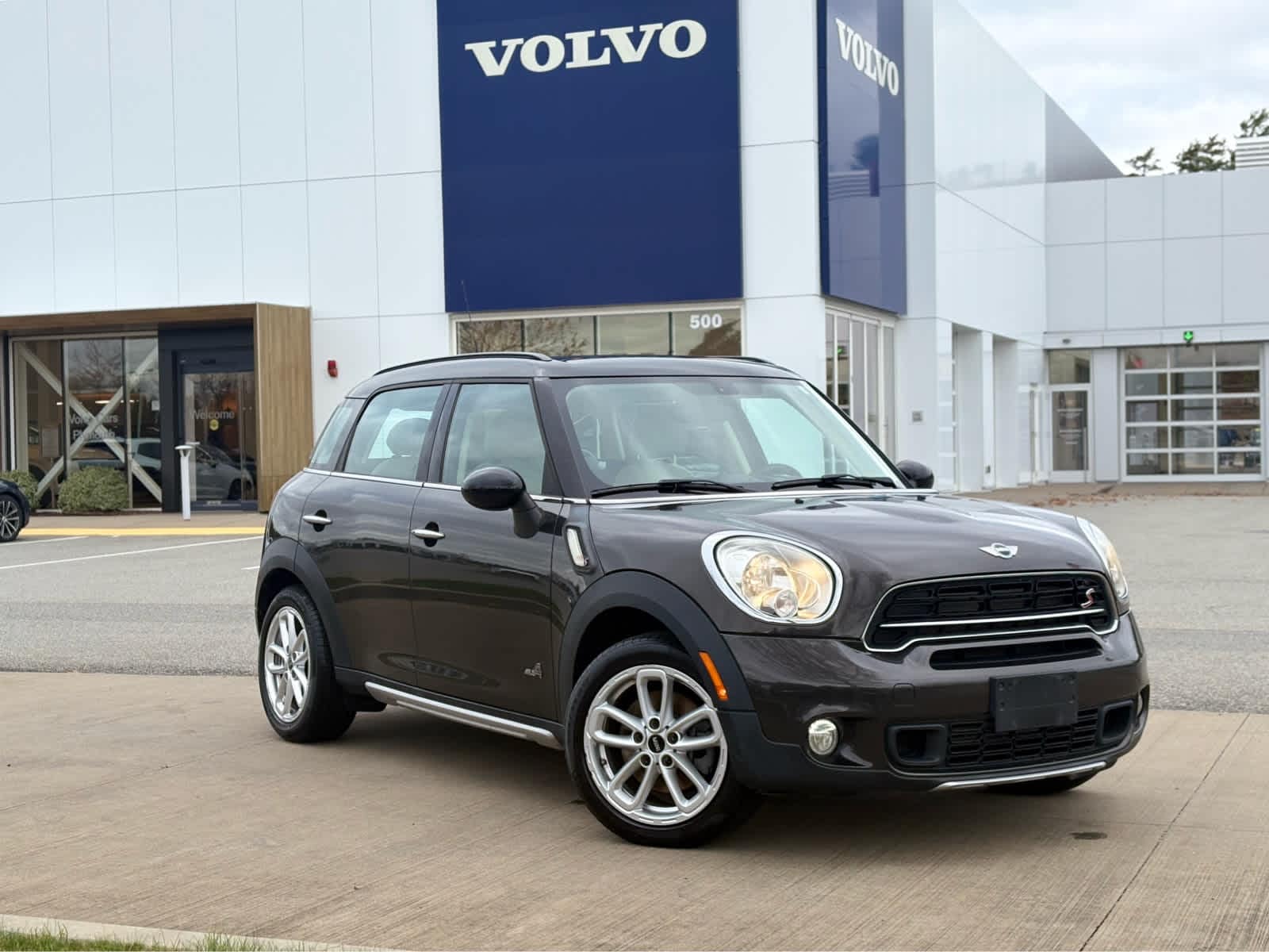 Used 2015 MINI Countryman Countryman S with VIN WMWZC5C54FWP43427 for sale in Plymouth, MA