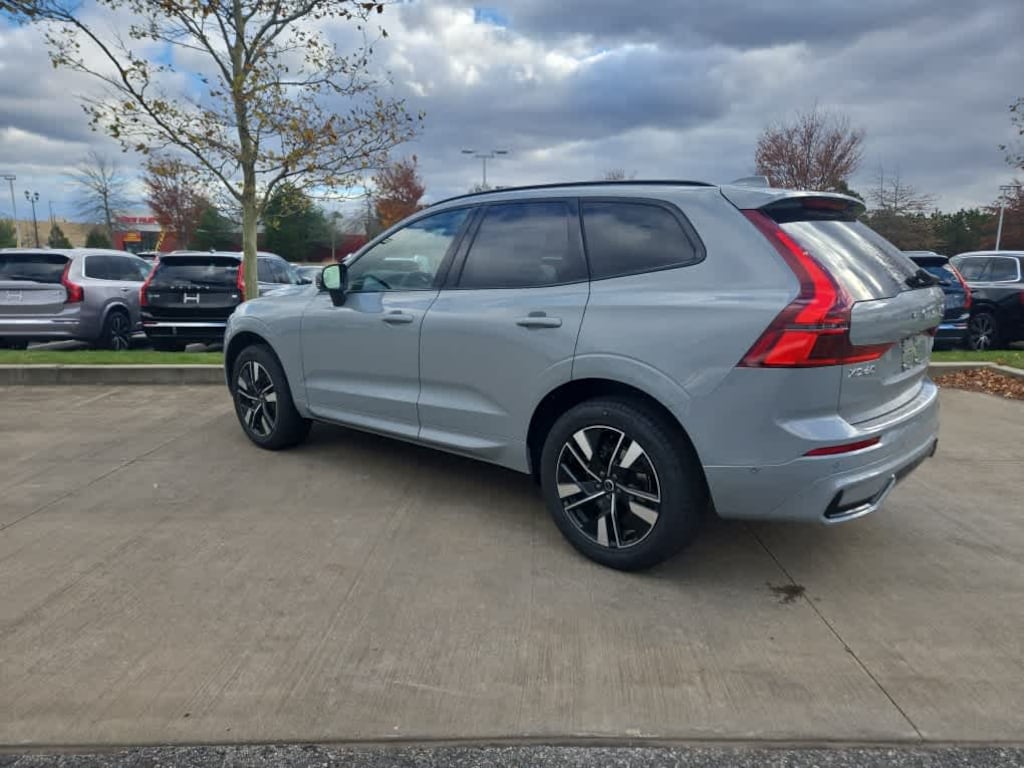 New 2026 Volvo XC60 B5 Plus SUV