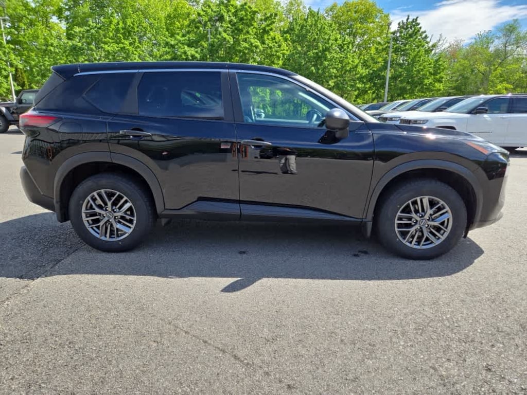 Used 2023 Nissan Rogue S SUV