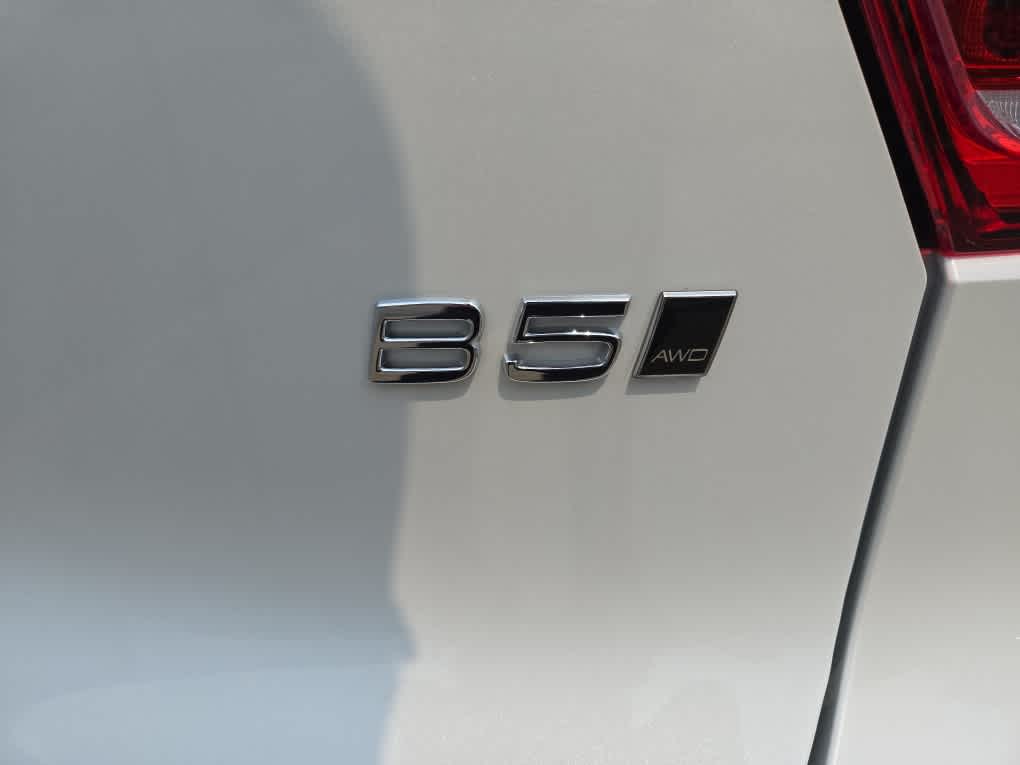2026 Volvo XC40 Plus - Photo 10