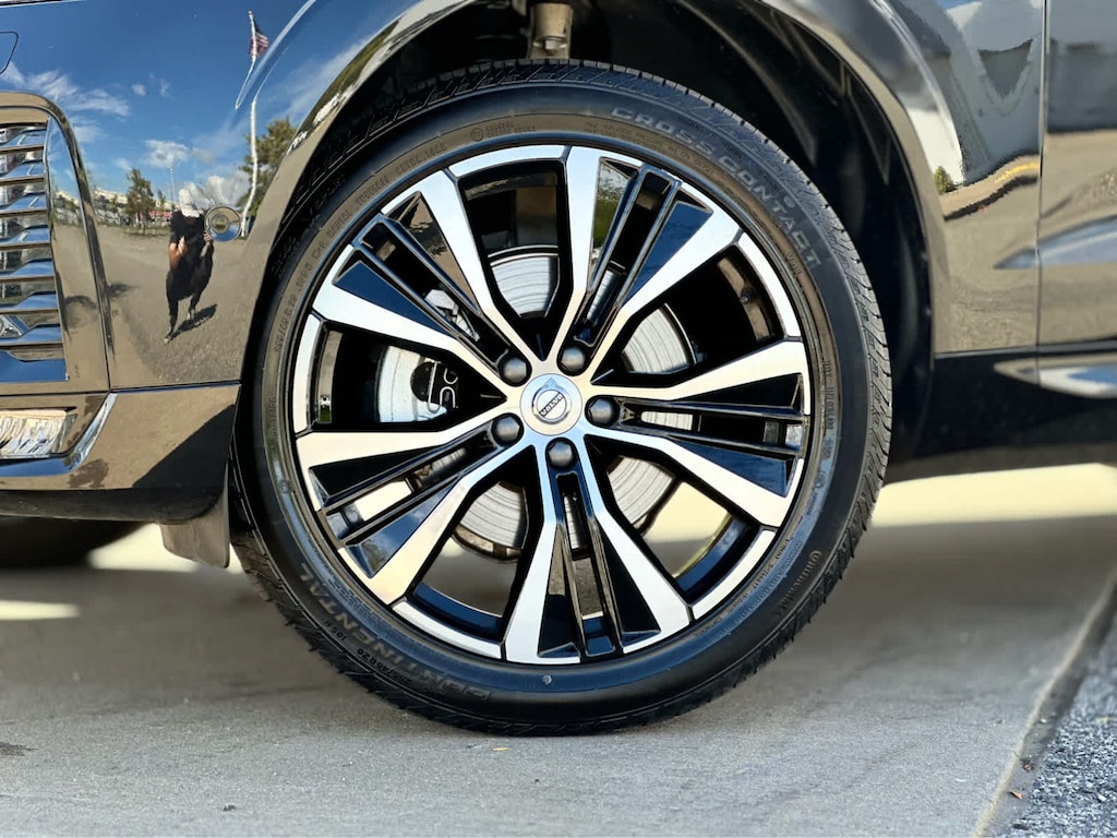 Used 2025 Volvo XC60 B5 Plus SUV