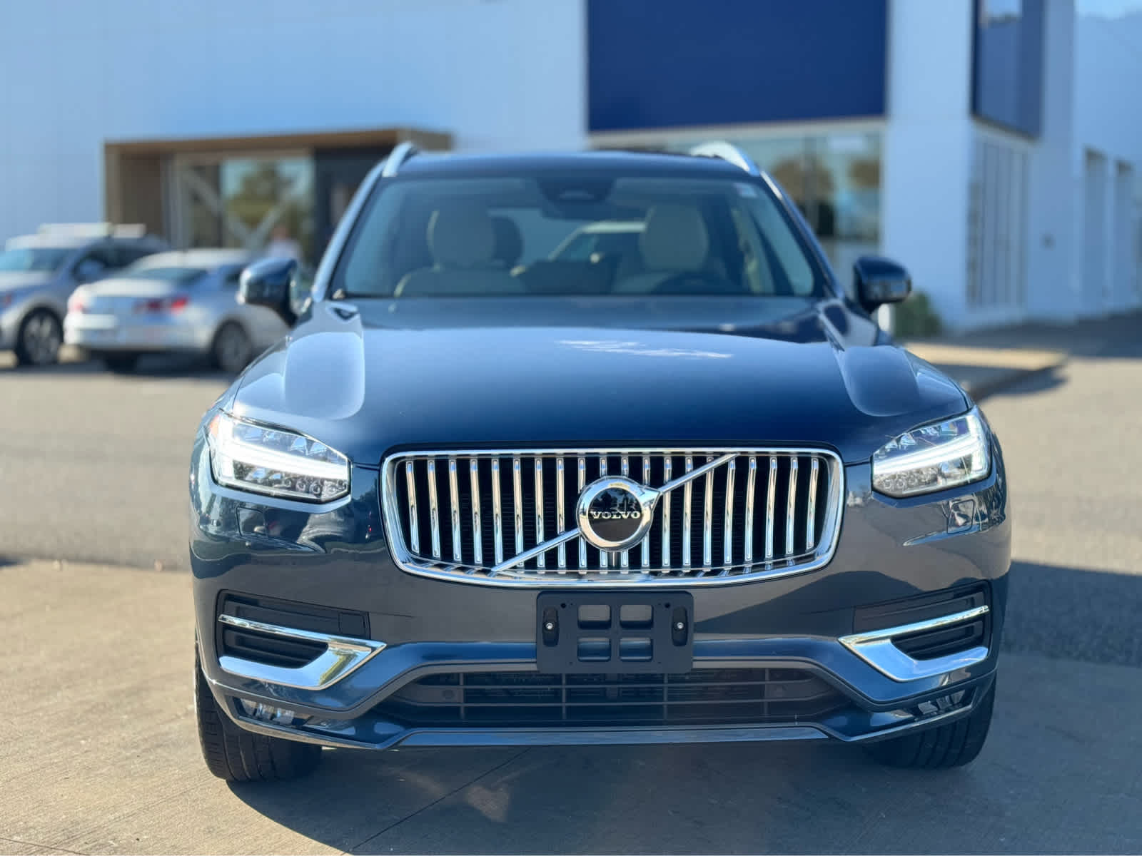 2024 Volvo XC90 B5 Core photo 2