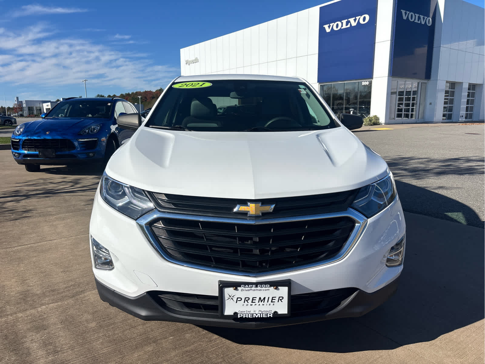 2021 Chevrolet Equinox LS photo 3