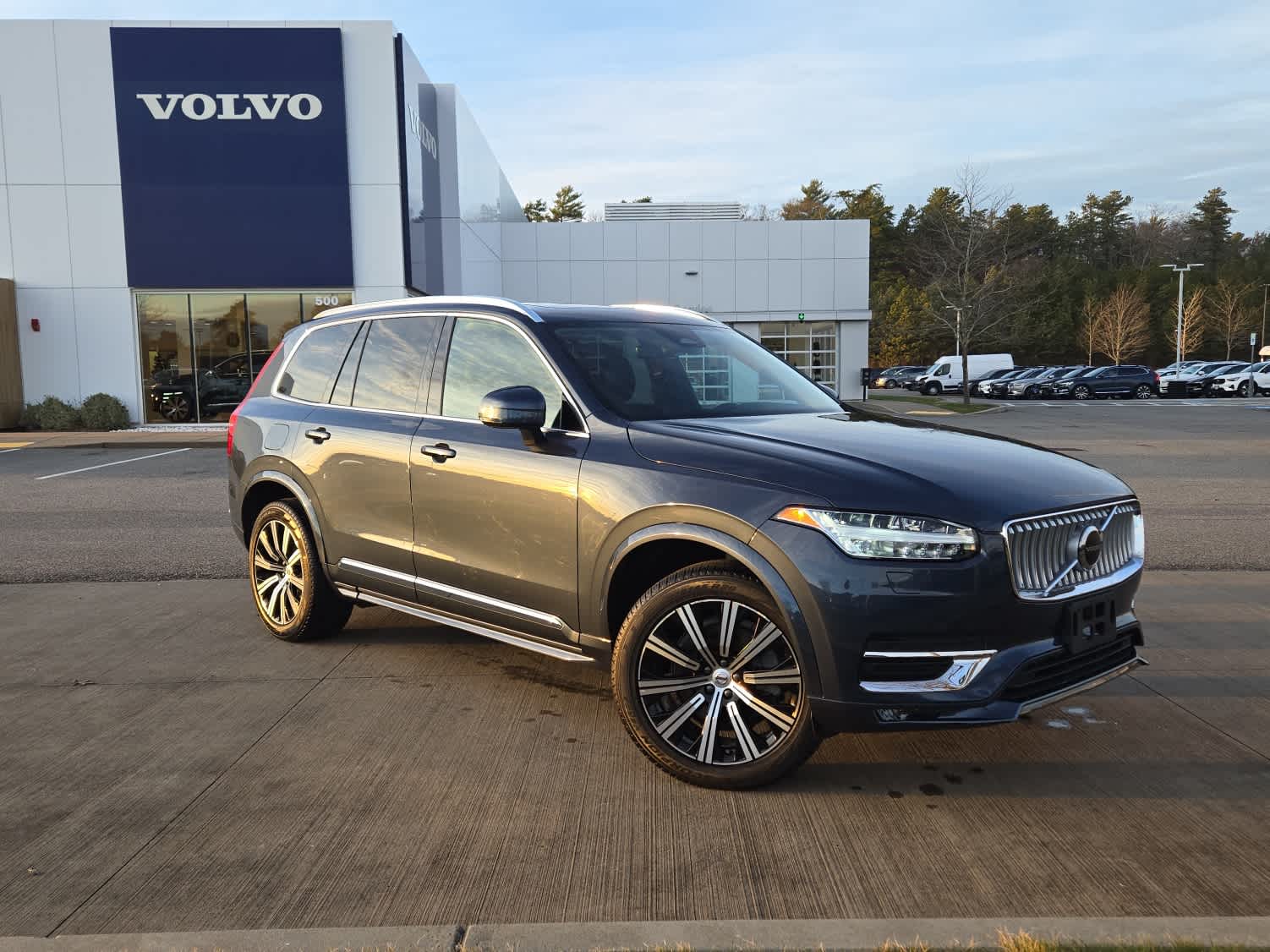 2024 Volvo XC90 B5 Core photo 2