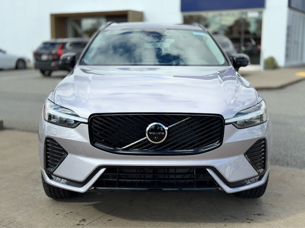 New 2026 Volvo XC60 B5 Plus SUV