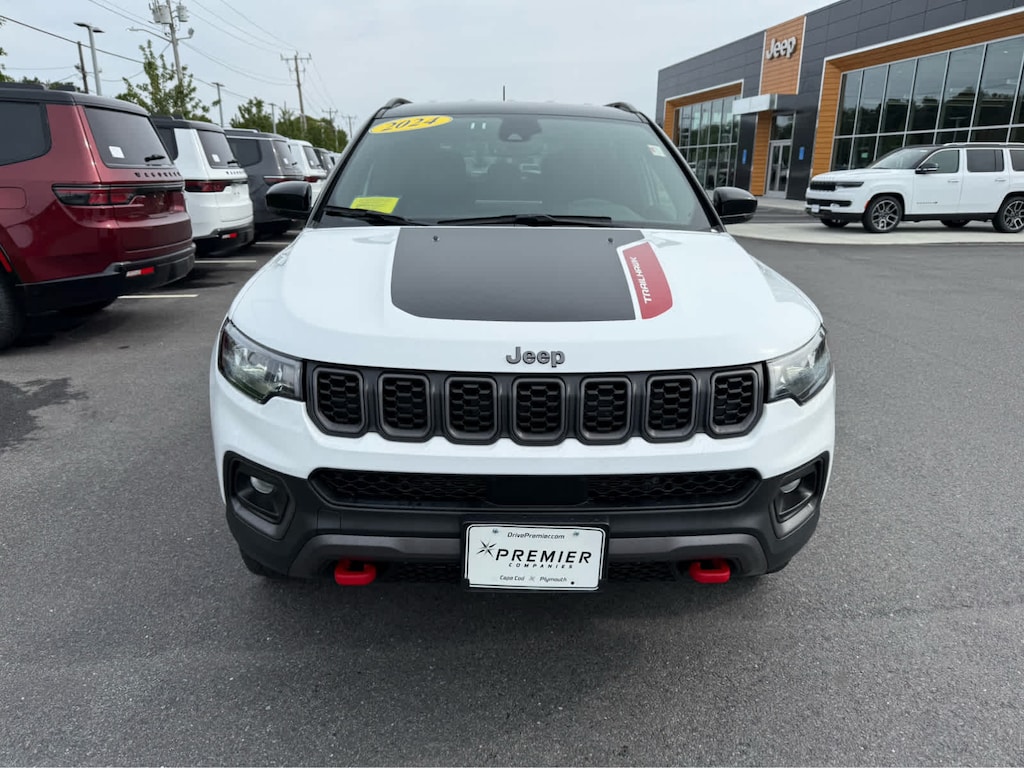 Used 2024 Jeep Compass Trailhawk SUV
