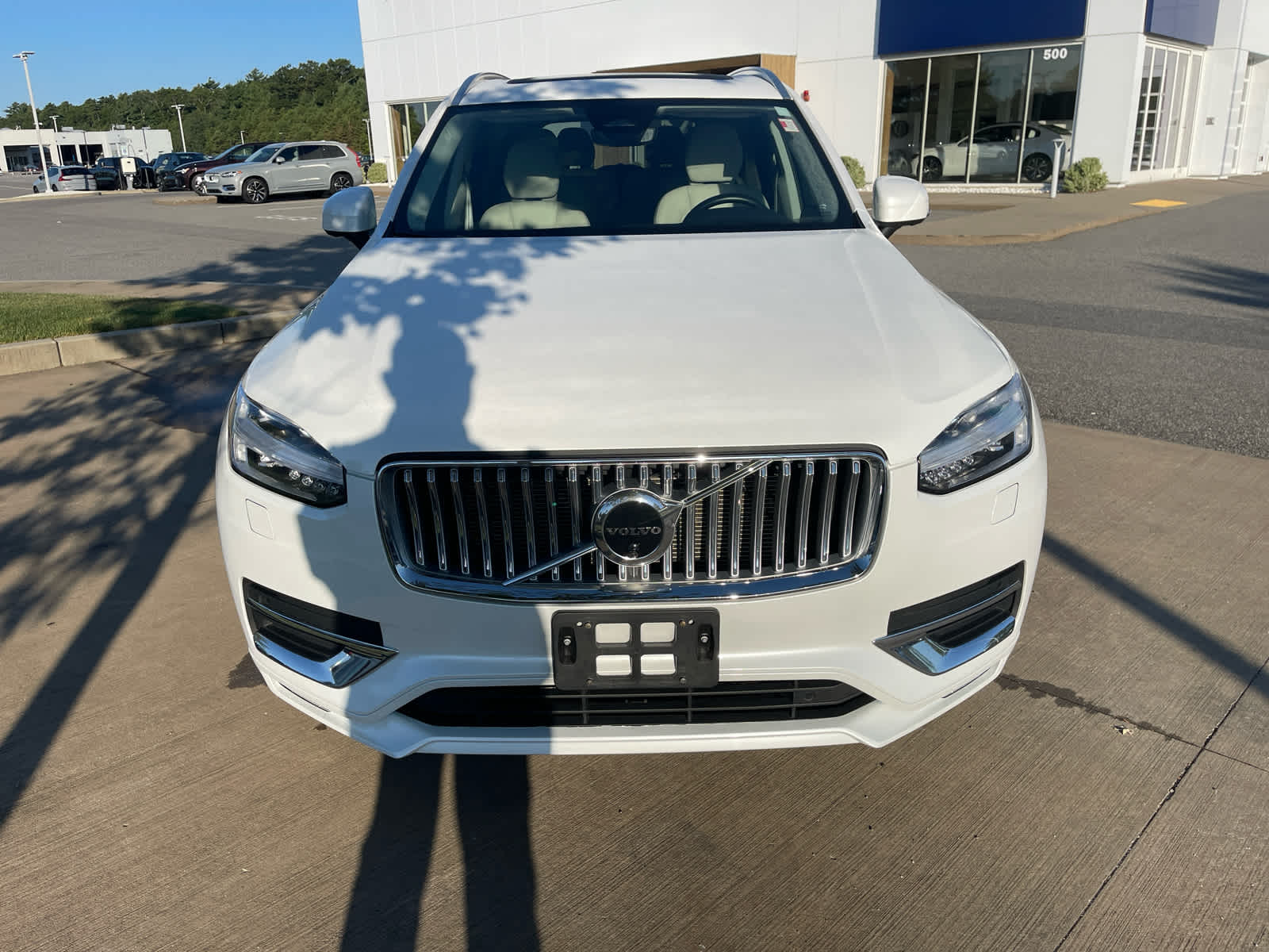 2023 Volvo XC90 AWD Plus photo 3