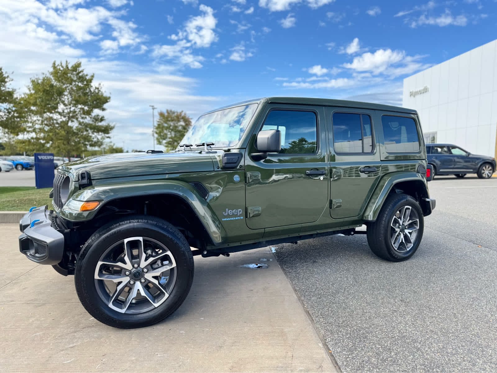 2024 Jeep Wrangler 4xe Sport photo 3