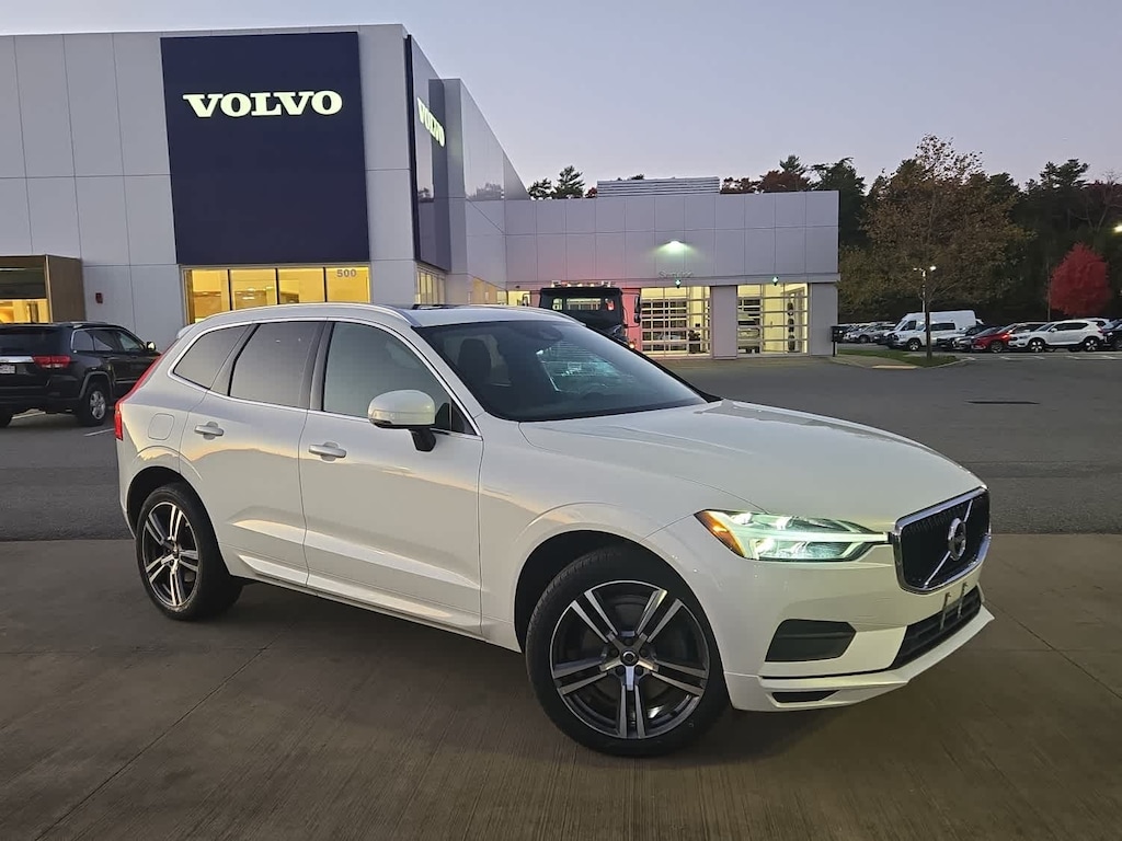Used 2020 Volvo XC60 T6 Momentum SUV