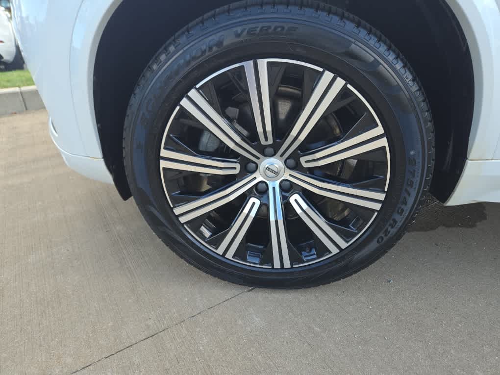 2023 Volvo XC90 B5 AWD Core photo 3