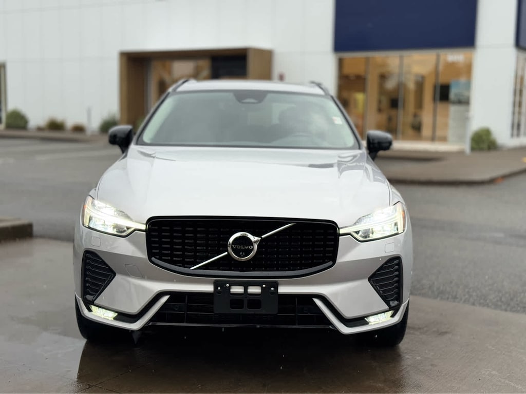 Used 2025 Volvo XC60 B5 Plus SUV
