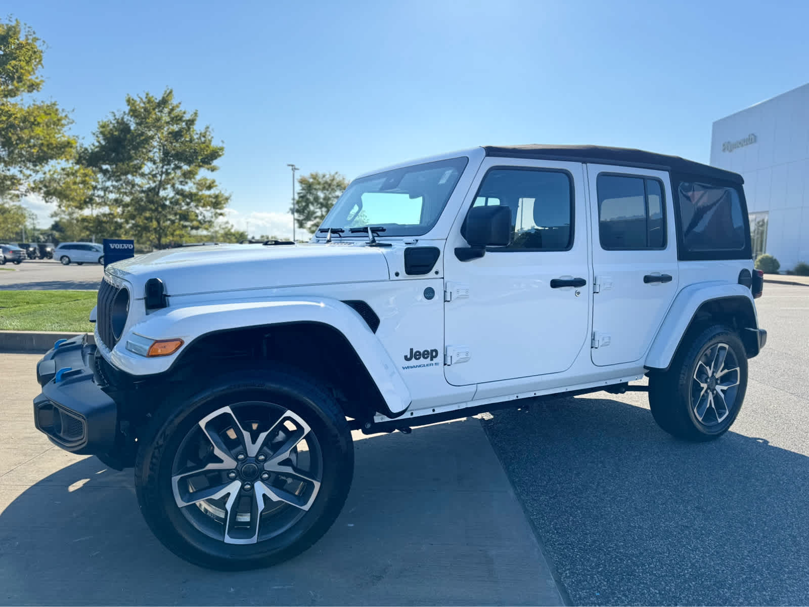 2024 Jeep Wrangler 4xe Sport photo 3