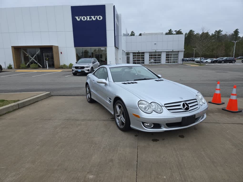 Used 2007 Mercedes-Benz SL-Class SL550 with VIN WDBSK71F97F123770 for sale in Plymouth, MA