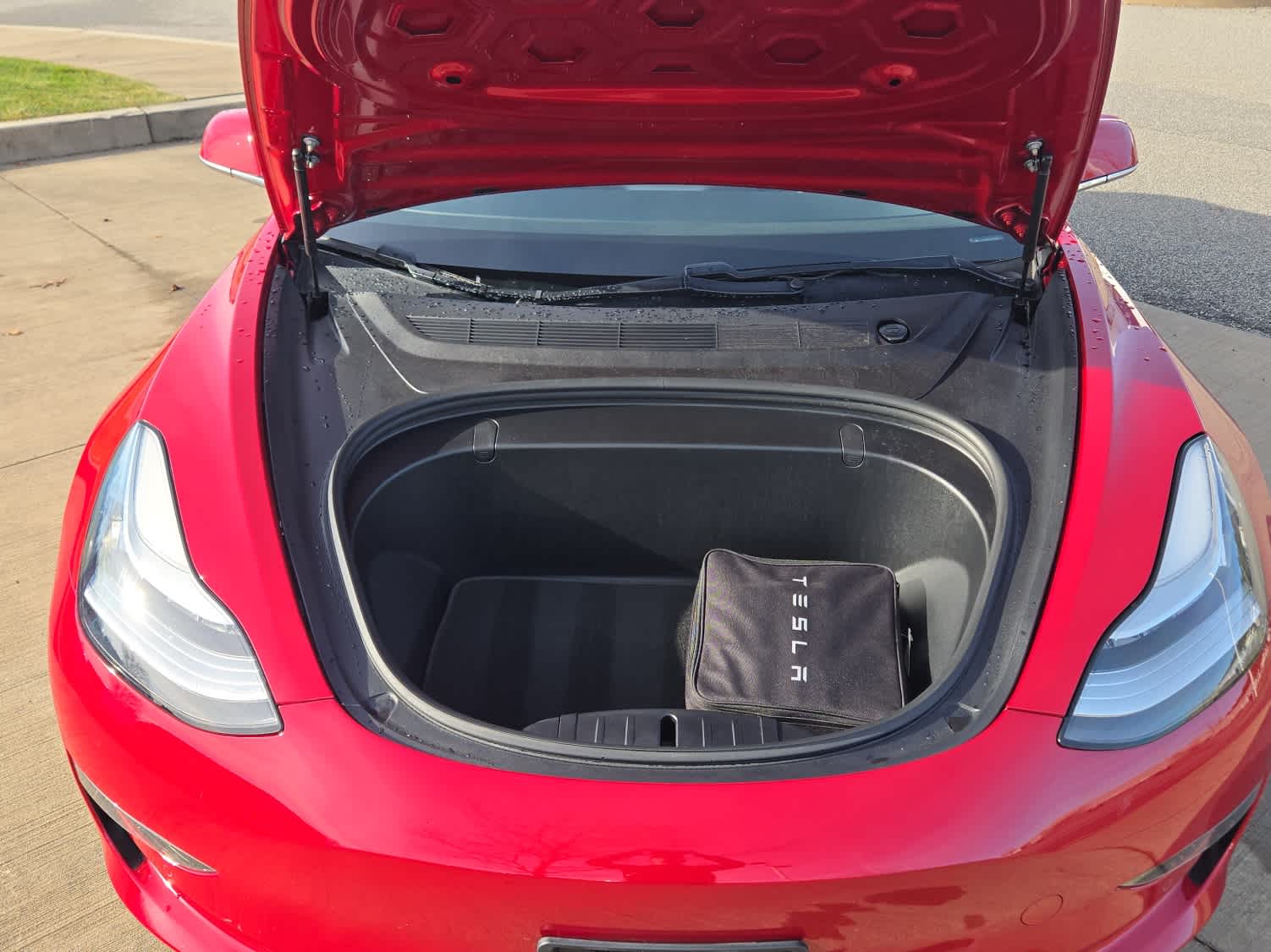2018 Tesla Model 3 Long Range photo 4