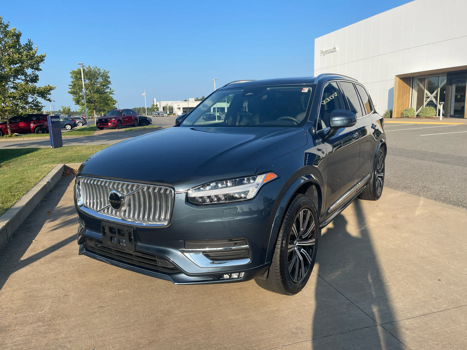 2024 Volvo XC90 B5 Core photo 3