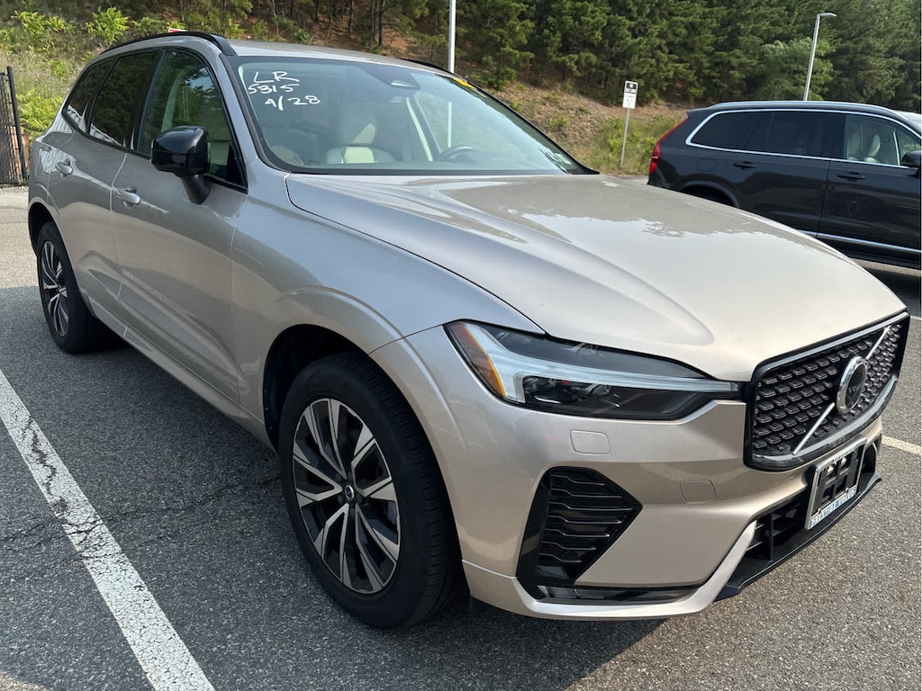 Used 2024 Volvo XC60 B5 Core Dark SUV