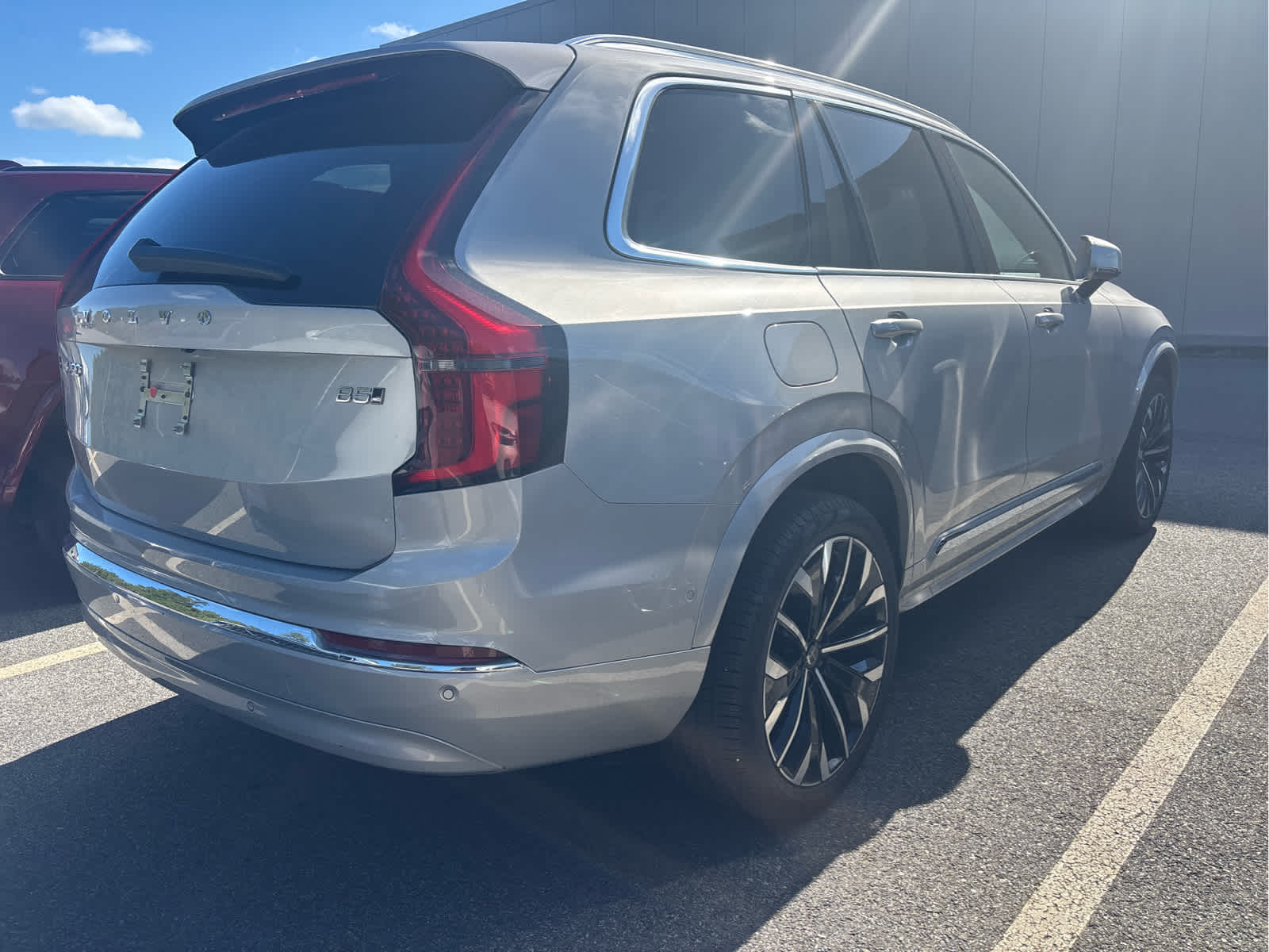 2025 Volvo XC90 B5 Plus photo 3