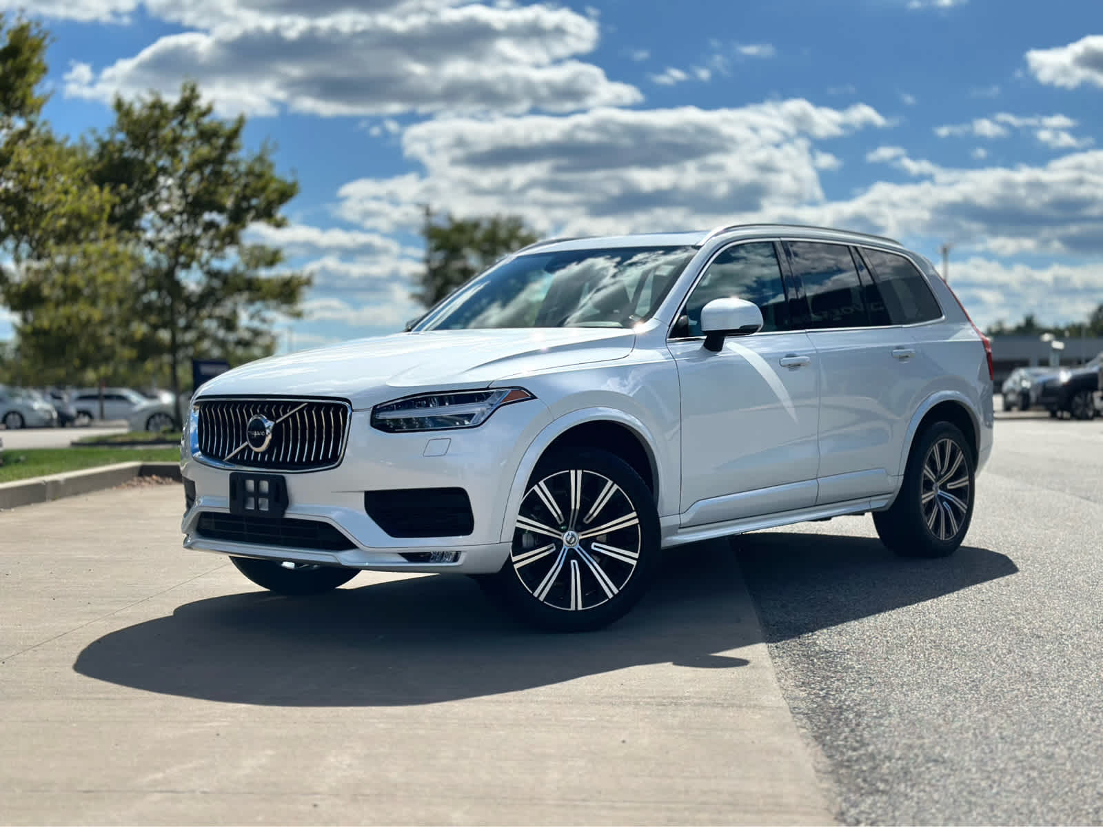 2023 Volvo XC90 AWD Core photo 3