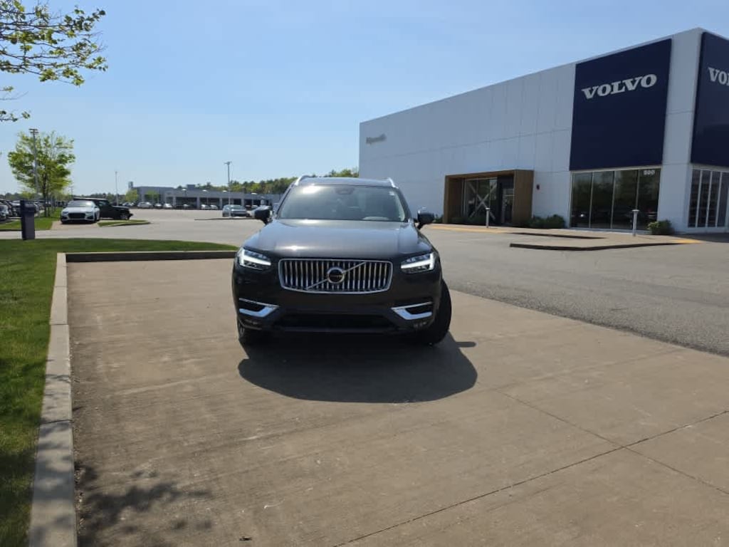 Used 2023 Volvo XC90 B6 AWD Plus 7-Seater SUV