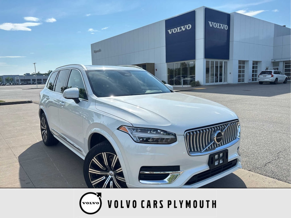 Used 2025 Volvo XC90 B5 Core SUV