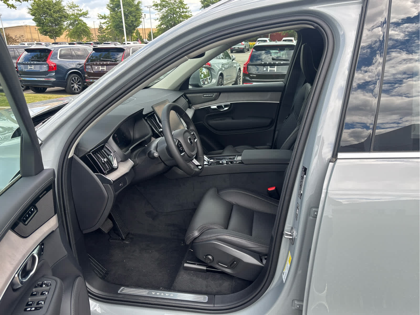 2026 Volvo XC90 Ultra - Photo 7