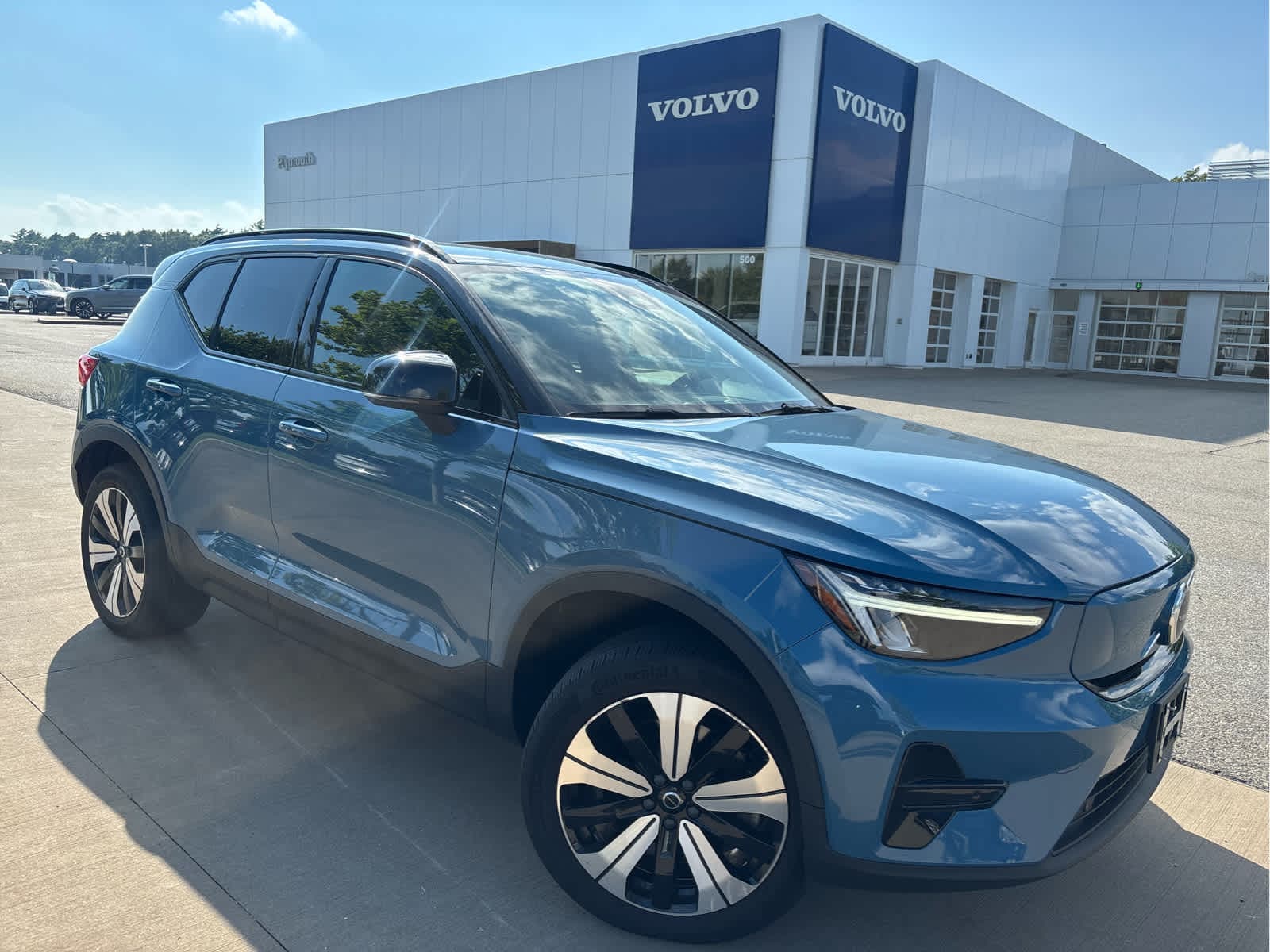 Used 2023 Volvo XC40 Core with VIN YV4ED3UK8P2053628 for sale in Plymouth, MA