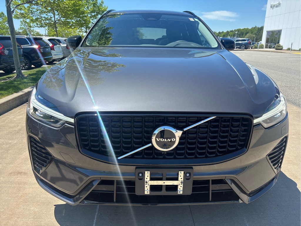 Used 2023 Volvo XC60 B5 AWD Plus Dark SUV