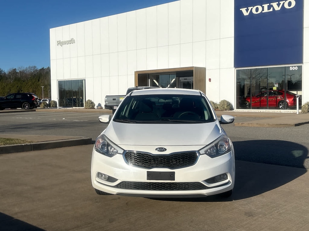 Used 2016 Kia Forte LX FWD Hatchback