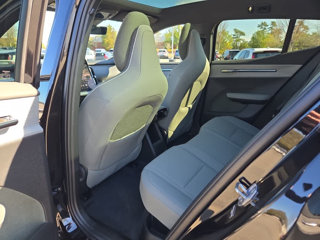 2025 Volvo EX30 Plus - Photo 26