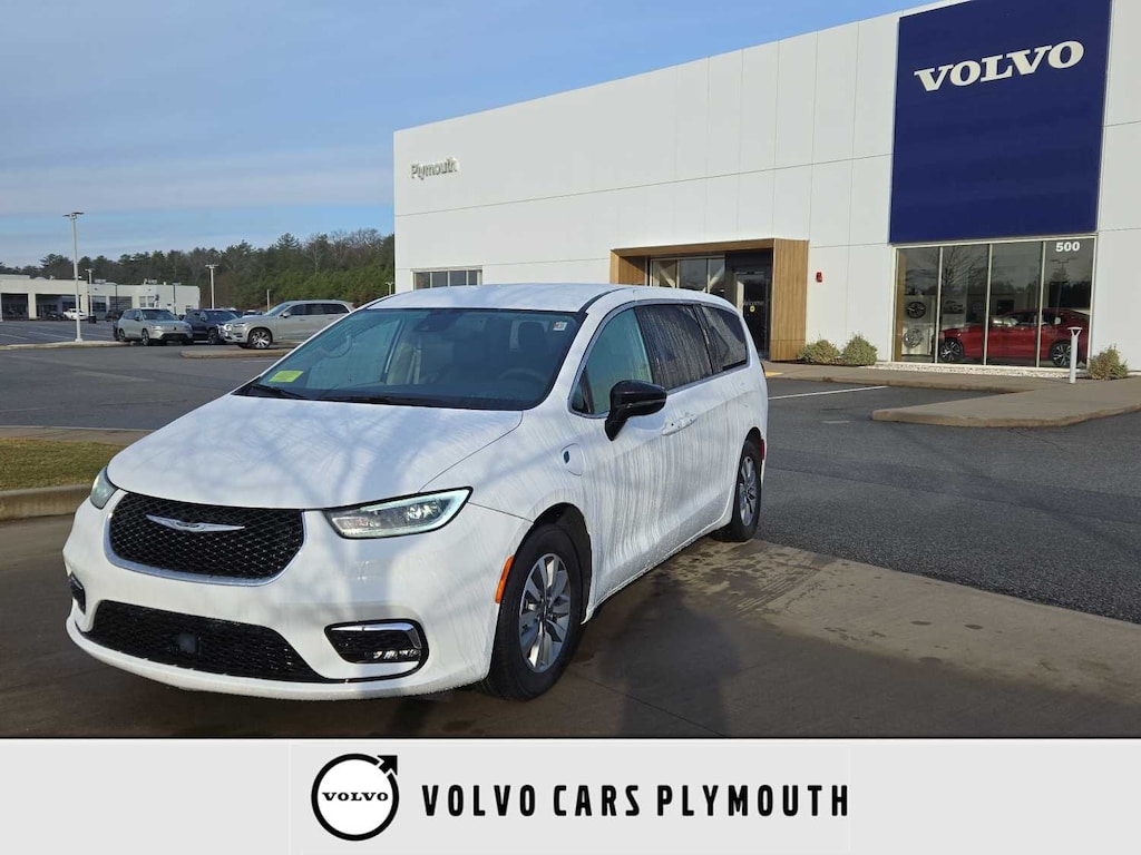 Used 2024 Chrysler Pacifica Plug-In Hybrid Select Van Passenger Van
