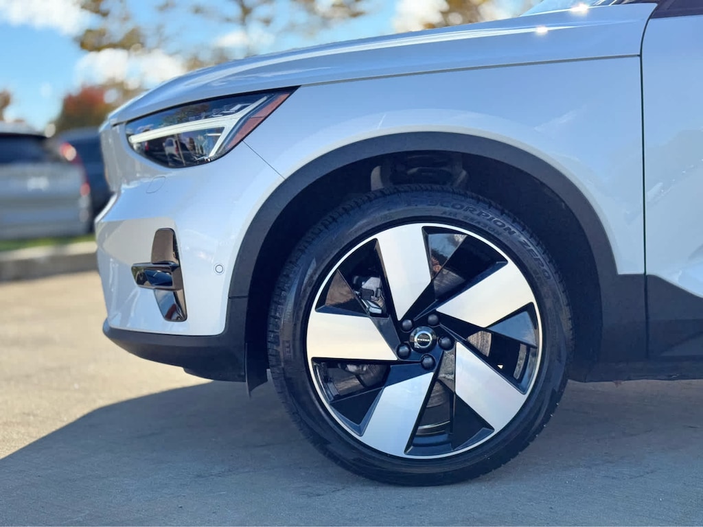 Used 2022 Volvo C40 Recharge Pure Electric Ultimate SUV