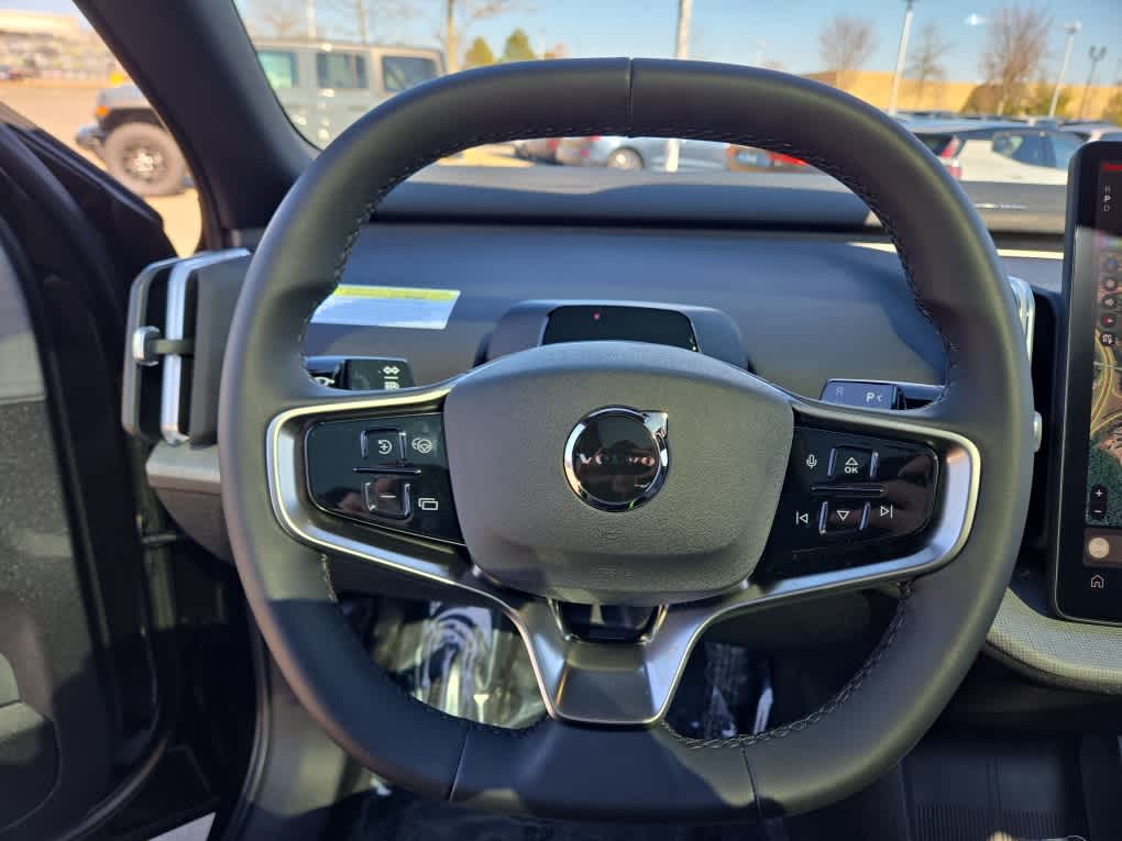 2025 Volvo EX30 Plus - Photo 15