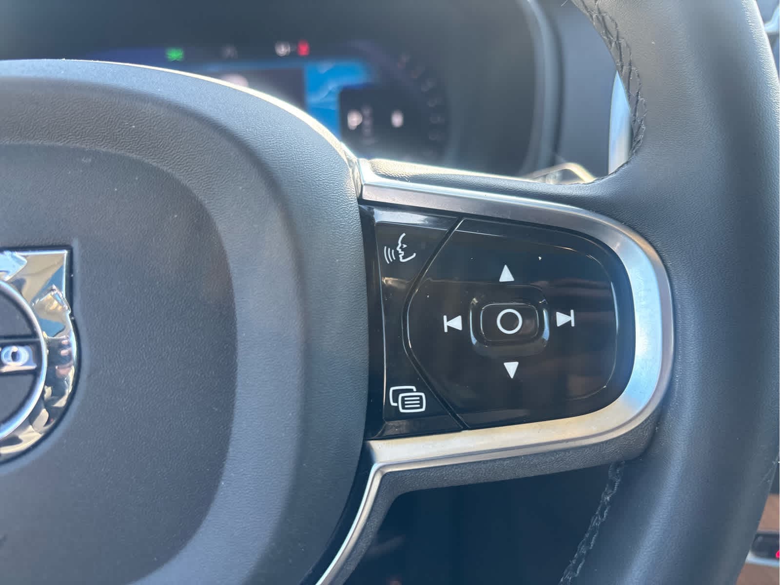 2024 Volvo XC90 Plus - Photo 16
