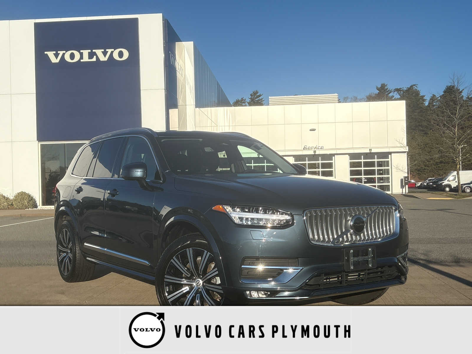 2024 Volvo XC90 Core's photo