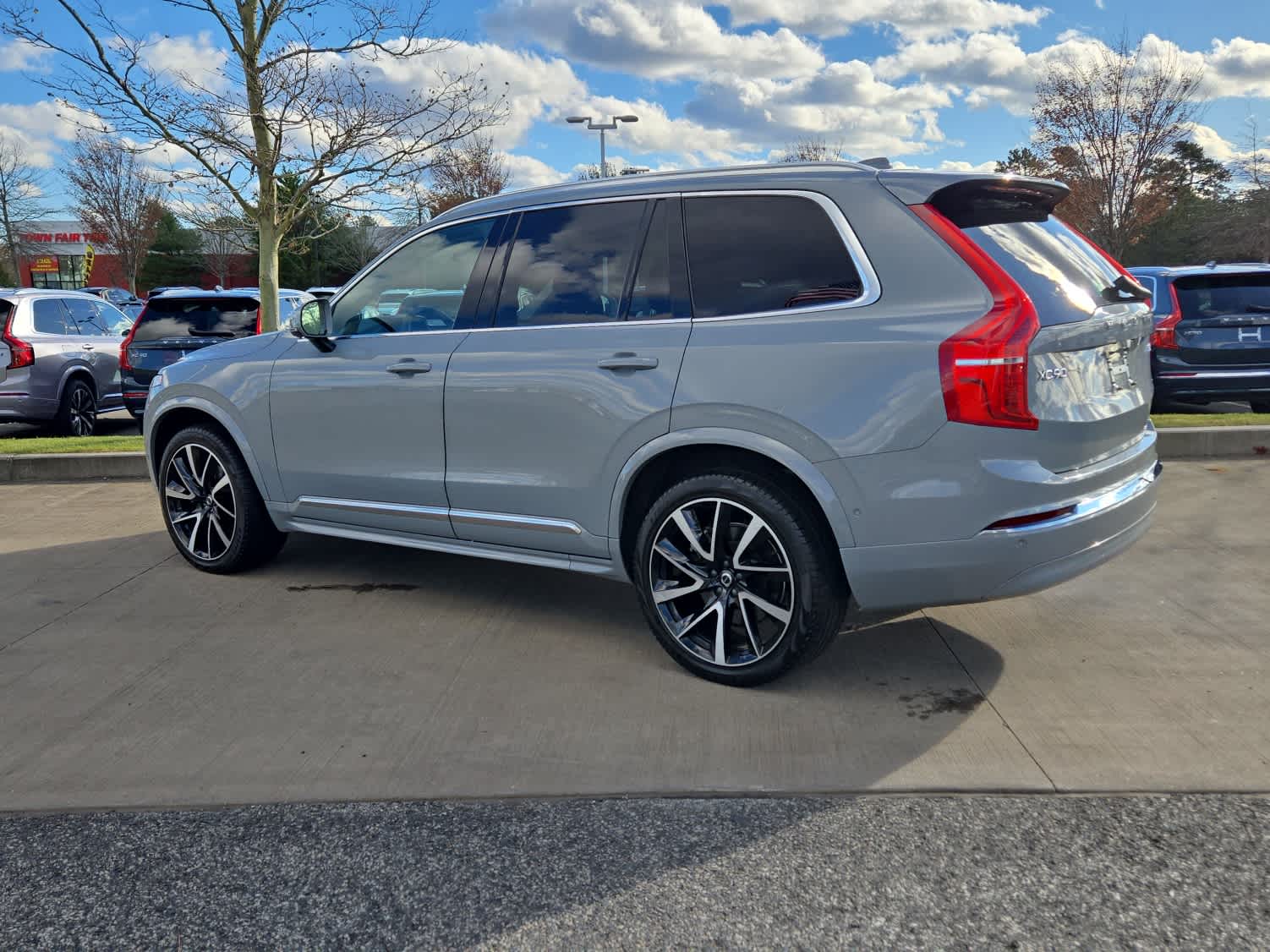 2024 Volvo XC90 Plus photo 4