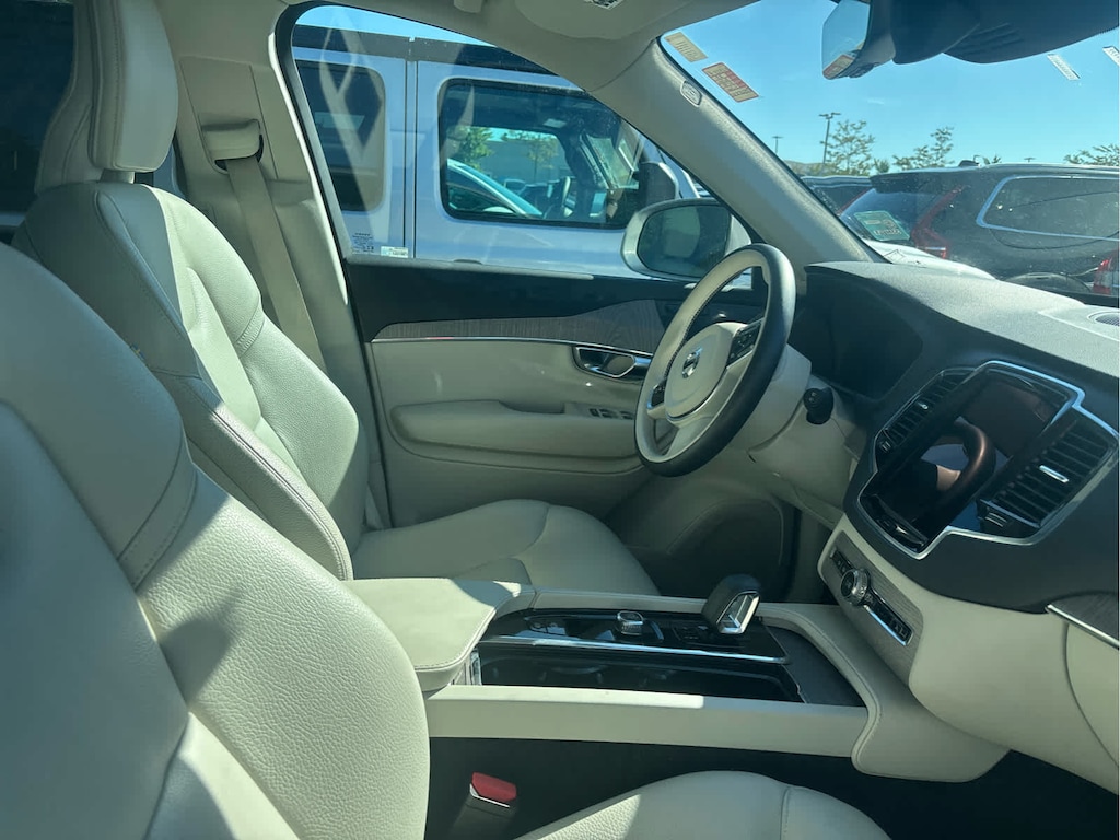 Used 2023 Volvo XC90 Recharge Plug-In Hybrid Plus Bright 7-Seater SUV