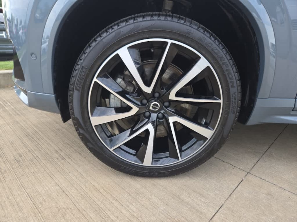 Used 2023 Volvo XC90 Recharge Plug-In Hybrid Ultimate Dark 7-Seater SUV