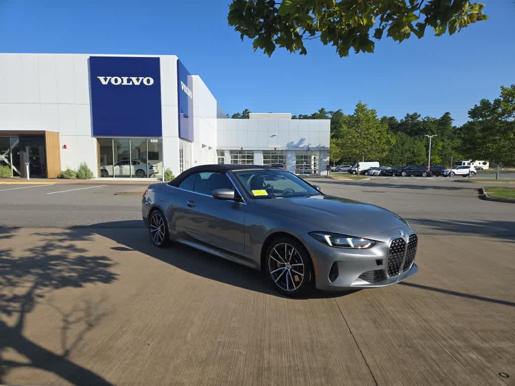 2025 Bmw 430i Convertible photo 2