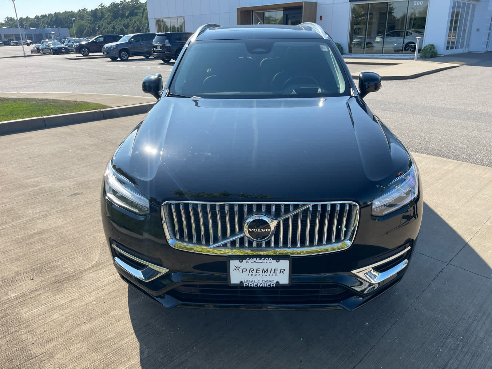 2024 Volvo XC90 T8 Ultimate photo 2