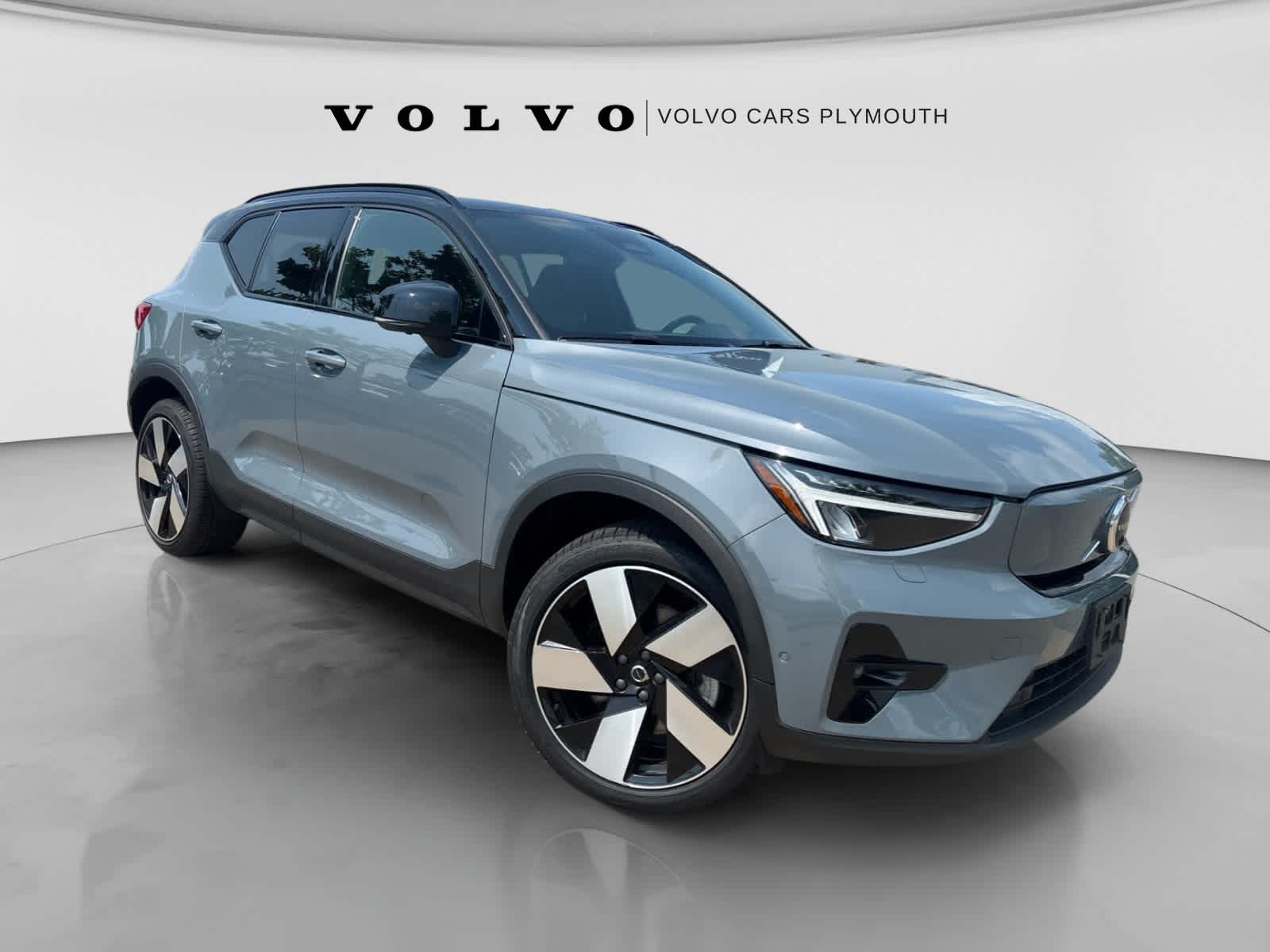 Used 2023 Volvo XC40 Plus with VIN YV4ED3UW3P2066290 for sale in Plymouth, MA