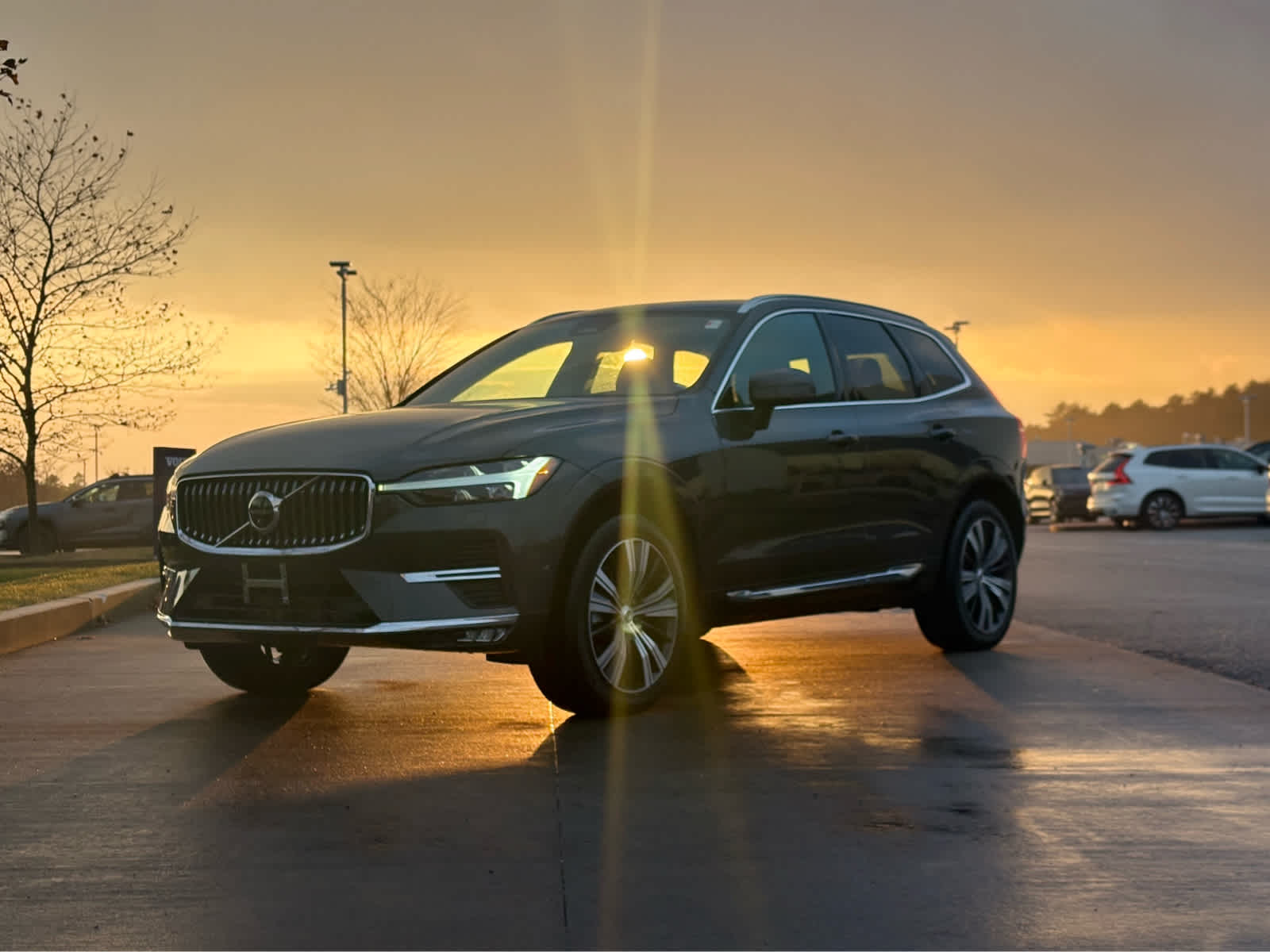 2023 Volvo XC60 B5 Plus photo 4