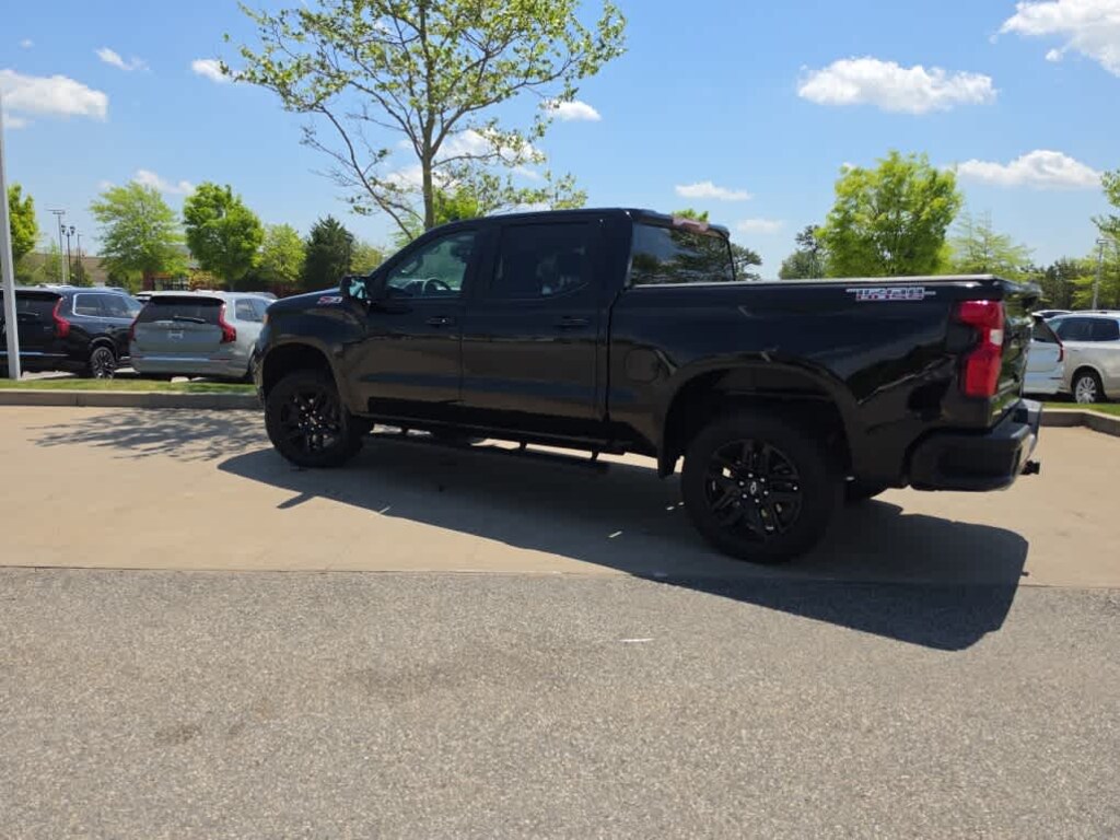Used 2025 Chevrolet Silverado 1500 LT Trail Boss Truck Crew Cab