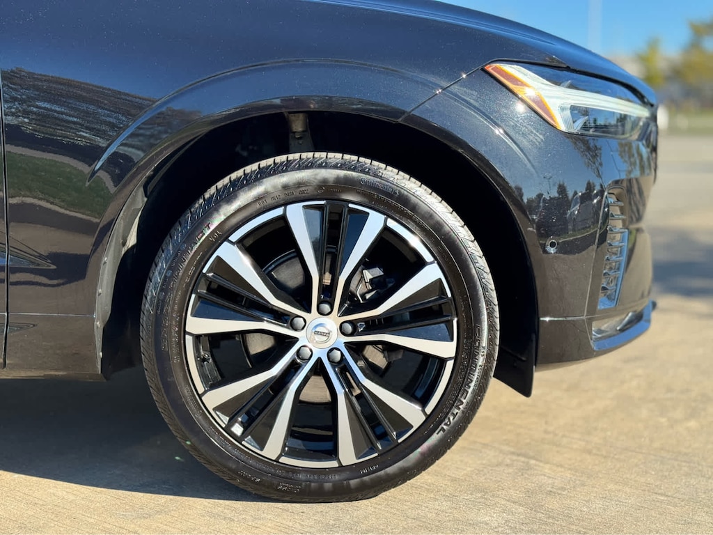 Used 2023 Volvo XC60 B5 AWD Plus Dark SUV