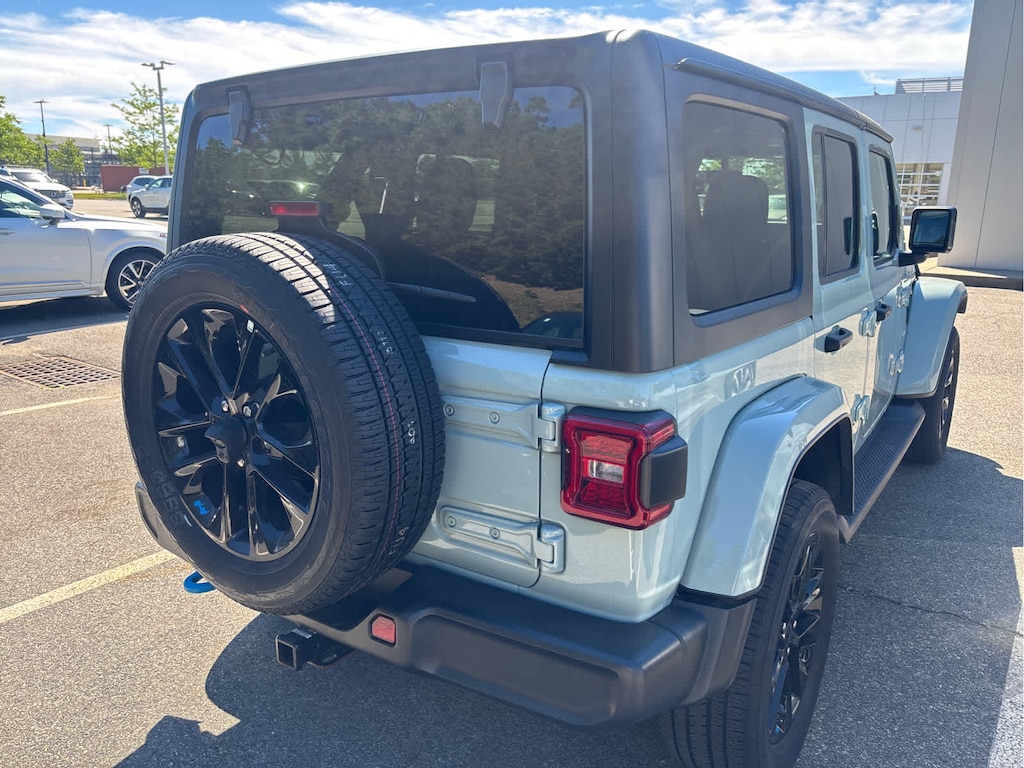 Used 2023 Jeep Wrangler 4xe Sahara SUV