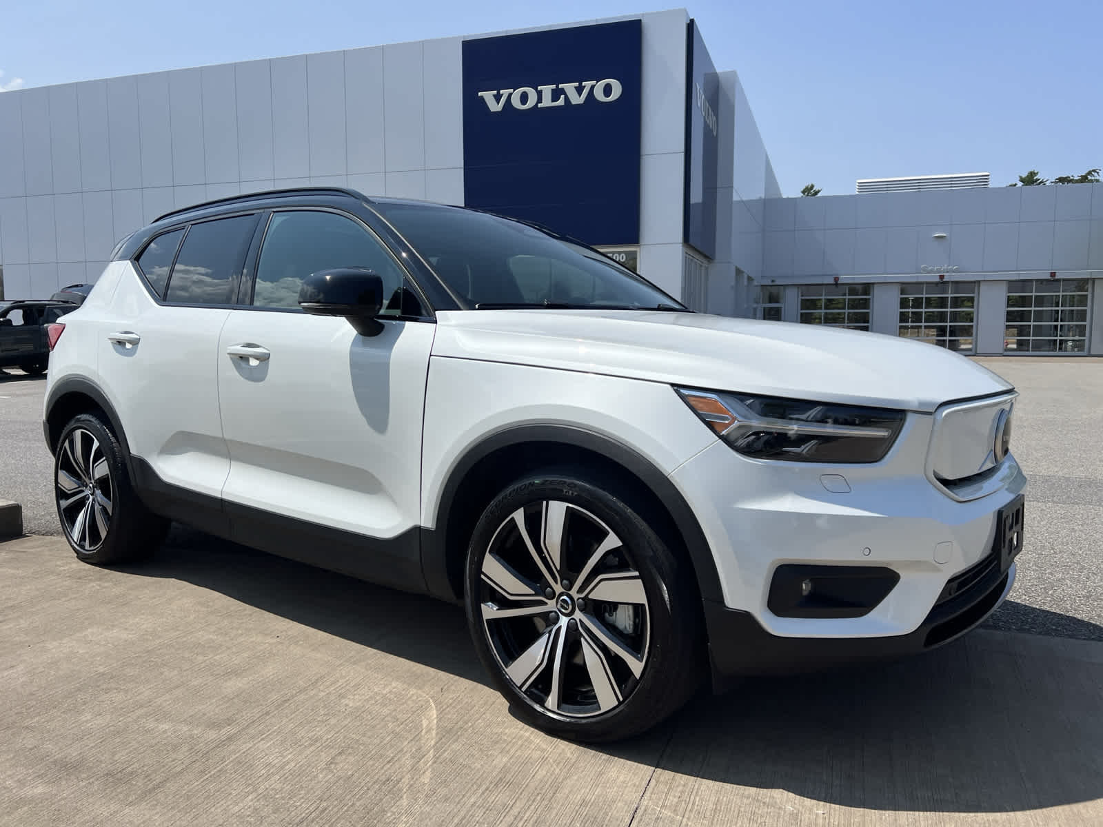 Used 2021 Volvo XC40 Recharge with VIN YV4ED3UR3M2608963 for sale in Plymouth, MA